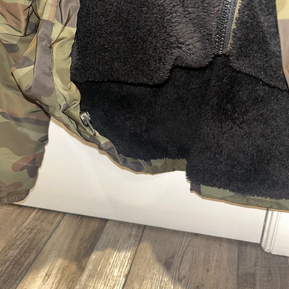 Velvet Reversible Sherpa Jacket Size Small EUC - Picture 13 of 15